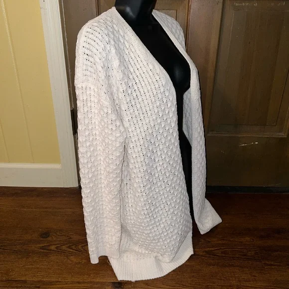 Nicole Miller White Knit Oversized Long Sleeve Cardigan Sweater Size M - Picture 3 of 10